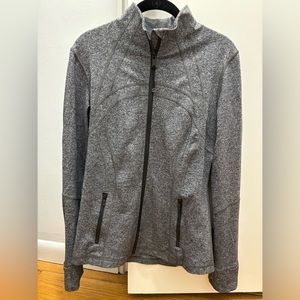 Lululemon Define Jacket Luon. Heather grey/black. Size 12. Great condition!